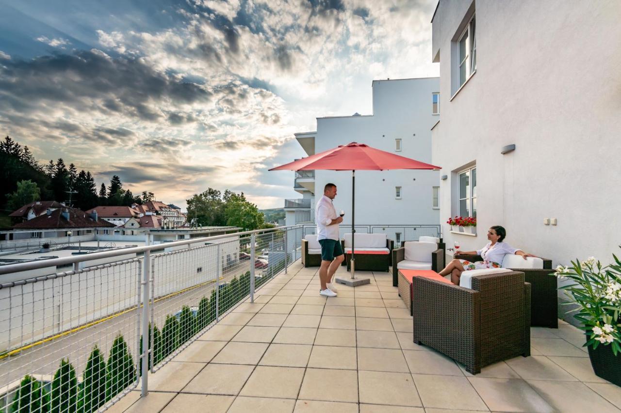 Hotel Vila Viola Luhacovice Exterior photo